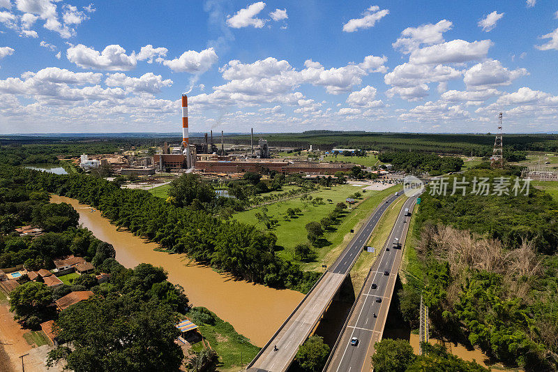 道路结构，河流和工业在São Paulo，巴西